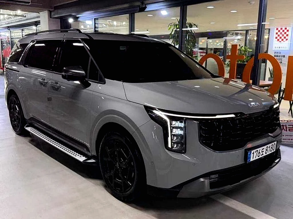 인천수입차중고 매물 사진 8 - 2023년 13,976km